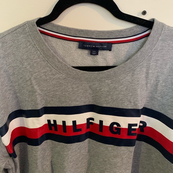 Tommy Hilfiger long sleeve light sweater. Grey with stripes and “hilfiger”. - Picture 2 of 2